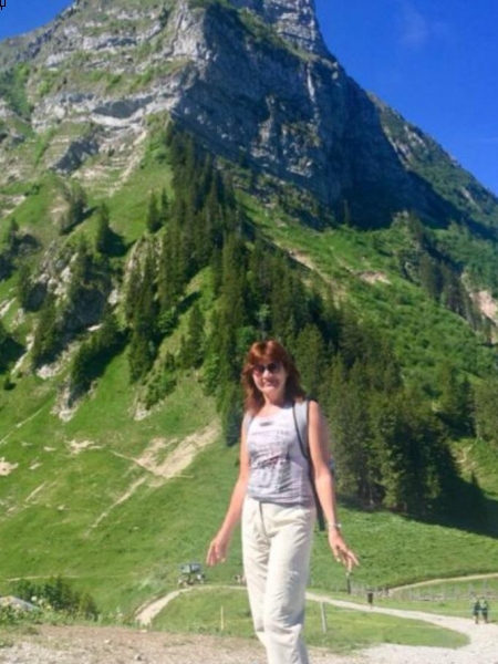 Elena (Fribourg) / Réf. 91065 / Adhérente Agence Amélie