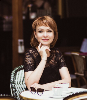 Photo de Elena (Paris) / Réf. 91104 / Agence Amélie