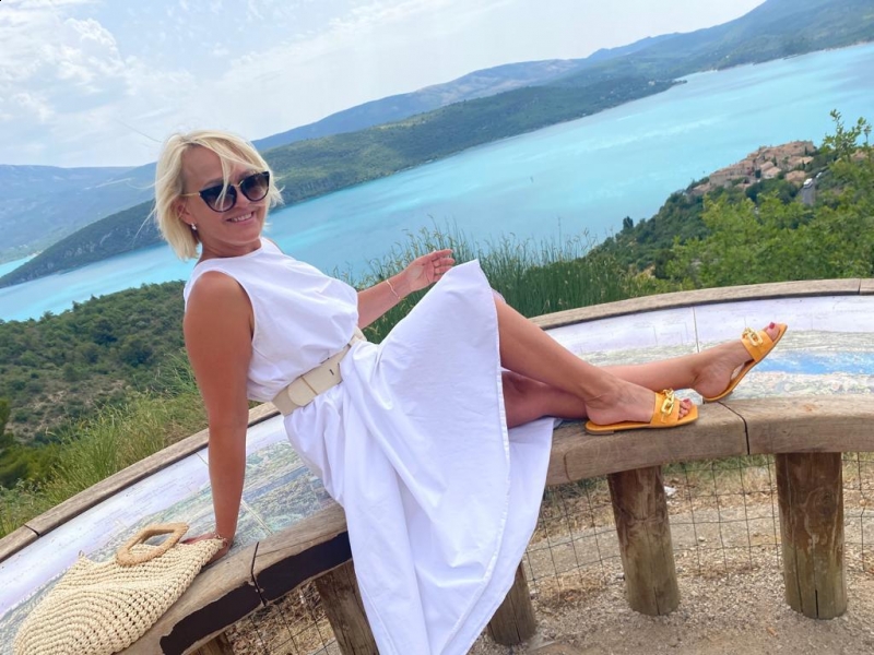 Photo de Elena (Paris) / Réf. 91104 / Agence Amélie