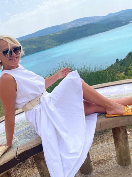 Elena (Paris) / Réf. 91104 / Adhérente Agence Amélie