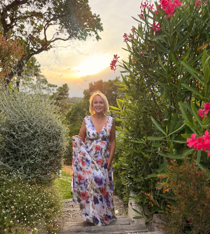 Photo de Elena (Paris) / Réf. 91104 / Agence Amélie