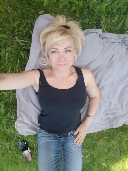 Galina (Paris) / Réf. 92132 / Adhérente Agence Amélie