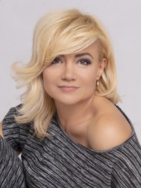 Galina (Paris) / Réf. 92132 / Adhérente Agence Amélie