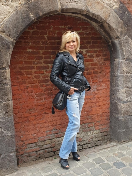 Galina (Paris) / Réf. 92132 / Adhérente Agence Amélie