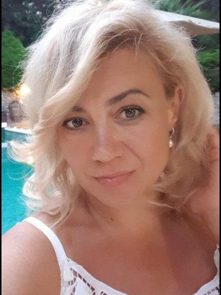 Galina (Paris) / Réf. 92132 / Adhérente Agence Amélie