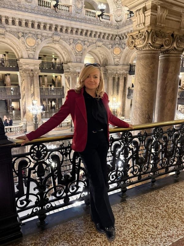 Photo de Galina (Paris) / Réf. 92132 / Agence Amélie