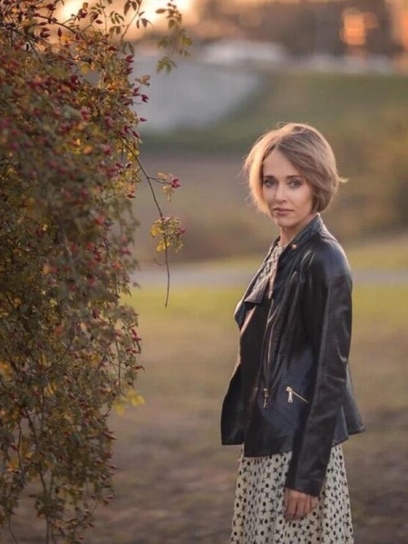 Angelina / Réf. 91172 / Adhérente Agence Amélie