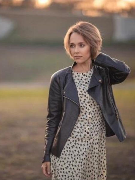 Angelina / Réf. 91172 / Adhérente Agence Amélie