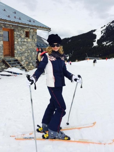 Angela ( Nice ) / Réf. 91271 / Adhérente Agence Amélie