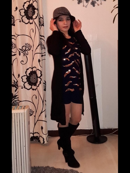 Rubina (Paris) / Réf. 91303 / Adhérente Agence Amélie