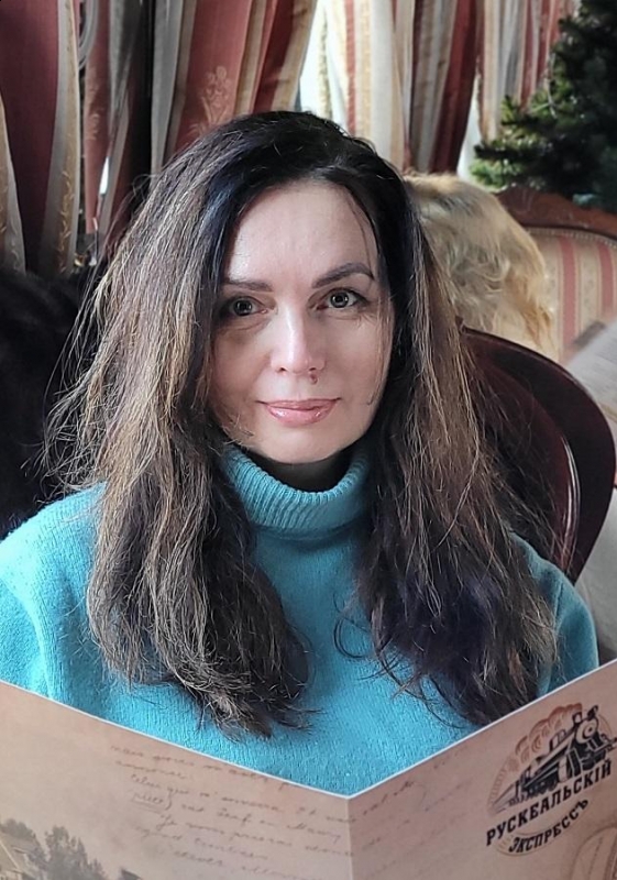Photo de Irina (maintenant à Paris) / Réf. 91310 / Agence Amélie