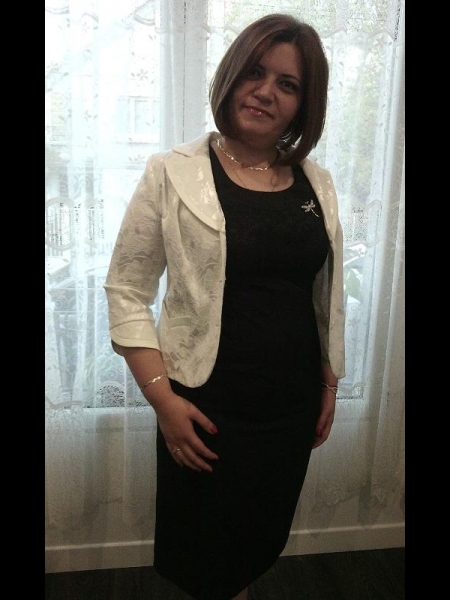 Marcela (Paris) / Réf. 91300 / Adhérente Agence Amélie