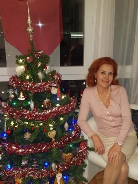 Alla (Lausanne) / Réf. 91338 / Adhérente Agence Amélie