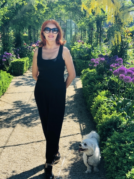 Alla (Lausanne) / Réf. 91338 / Adhérente Agence Amélie