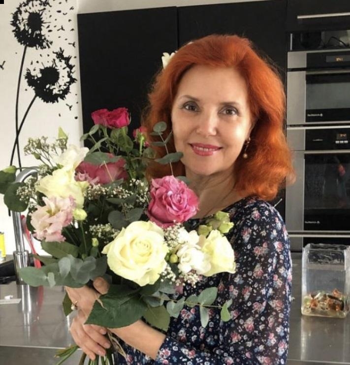 Photo de Alla (Lausanne) / Réf. 91338 / Agence Amélie