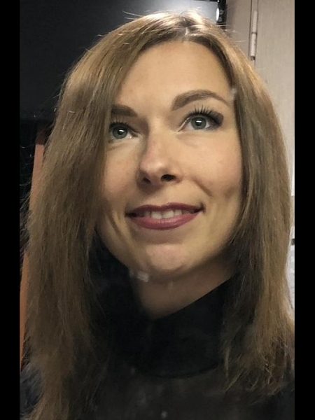 Polina (Bulgarie) / Réf. 91355 / Adhérente Agence Amélie