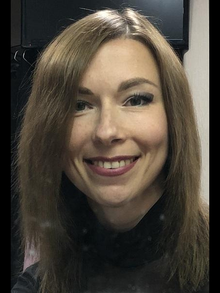 Polina (Bulgarie) / Réf. 91355 / Adhérente Agence Amélie