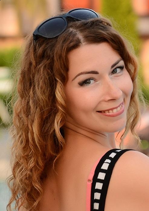 Photo de Polina (Bulgarie) / Réf. 91355 / Agence Amélie