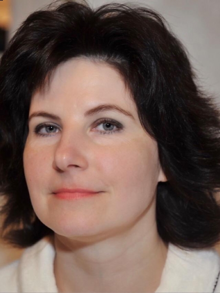 Yulia (Langres) / Réf. 91379 / Adhérente Agence Amélie