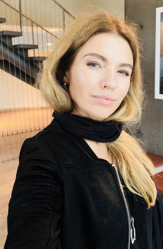 Photo de Eugenia (maintenant à LYON) / Réf. 91386 / Agence Amélie