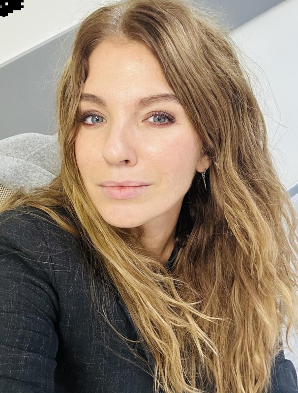 Photo de Eugenia (maintenant à LYON) / Réf. 91386 / Agence Amélie