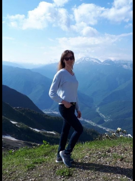 Ekaterina (Nice) / Réf. 91475 / Adhérente Agence Amélie