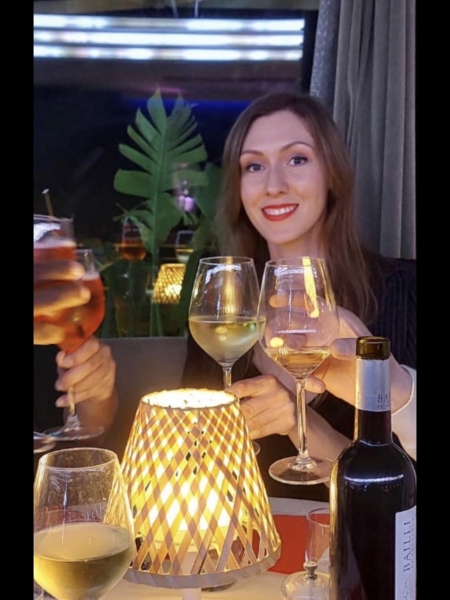 Ekaterina (Nice) / Réf. 91475 / Adhérente Agence Amélie