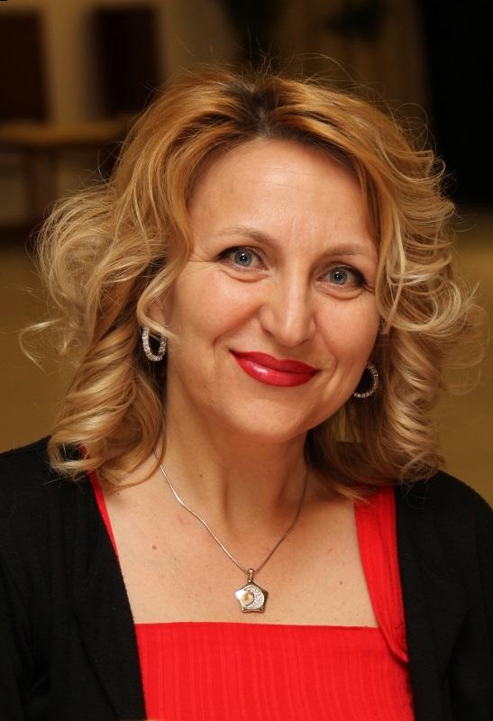 Photo de Elena (Portugal) / Réf. 91476 / Agence Amélie