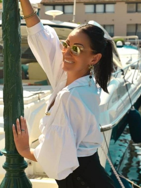 Ekaterina (Cannes) / Réf. 91480 / Adhérente Agence Amélie