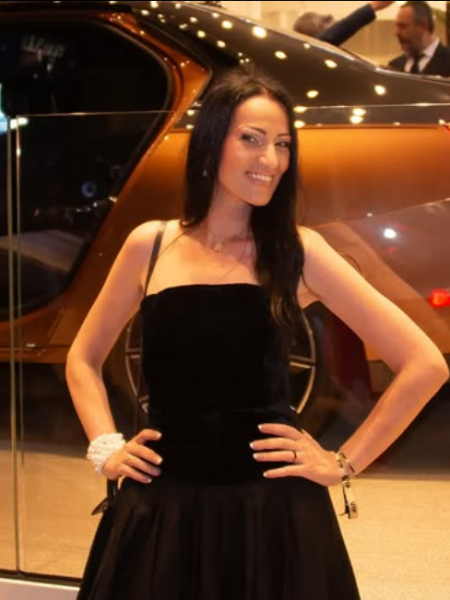 Ekaterina (Cannes) / Réf. 91480 / Adhérente Agence Amélie