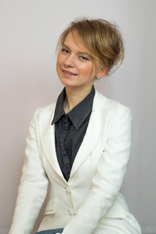 Photo de Yulia / Réf. 91497 / Agence Amélie