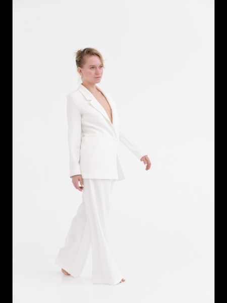 Yulia / Réf. 91497 / Adhérente Agence Amélie