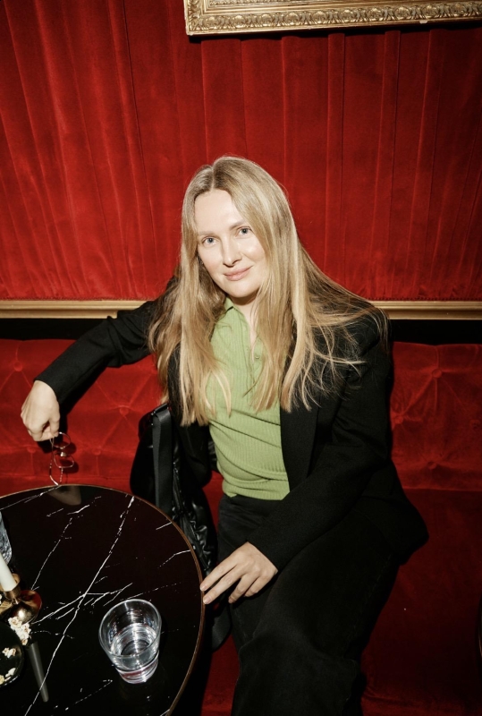 Photo de Lubov (Paris) / Réf. 91500 / Agence Amélie