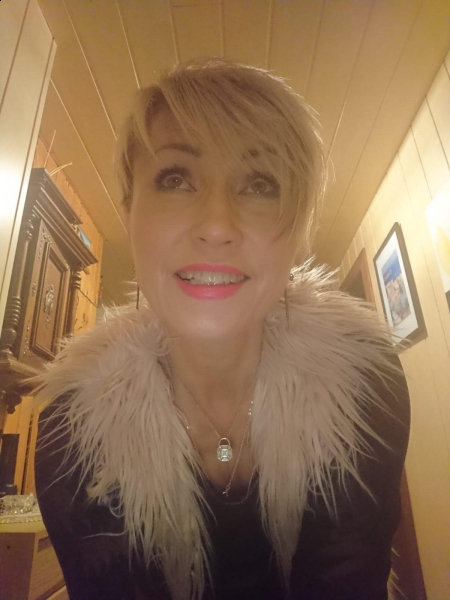 Elena (Mulhouse) / Réf. 91503 / Adhérente Agence Amélie