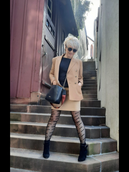 Elena (Mulhouse) / Réf. 91503 / Adhérente Agence Amélie