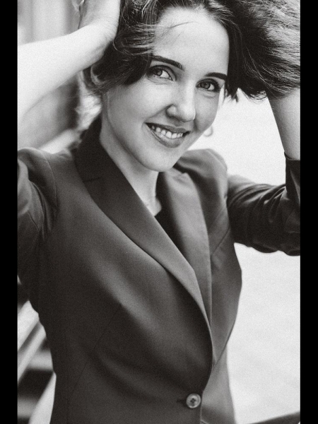 Olga / Réf. 91521 / Adhérente Agence Amélie