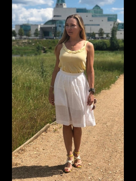Olga (bientôt à Paris) / Réf. 91574 / Adhérente Agence Amélie