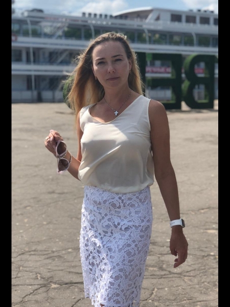 Olga (bientôt à Paris) / Réf. 91574 / Adhérente Agence Amélie