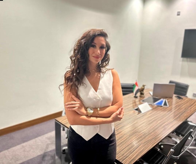 Photo de Aliona (Bientôt à Paris) / Réf. 91578 / Agence Amélie