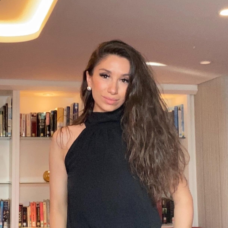 Photo de Aliona (Bientôt à Paris) / Réf. 91578 / Agence Amélie