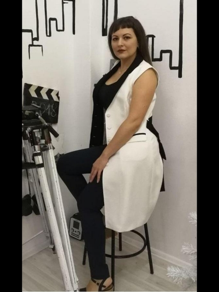 Yulia / Réf. 91617 / Adhérente Agence Amélie