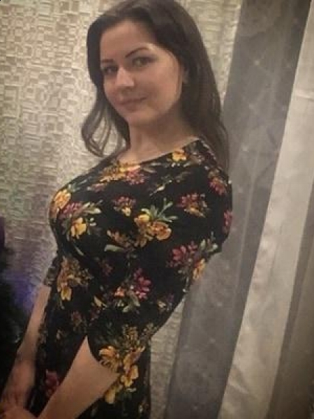 Yulia / Réf. 91617 / Adhérente Agence Amélie