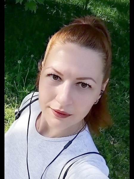 Yulia / Réf. 91617 / Adhérente Agence Amélie