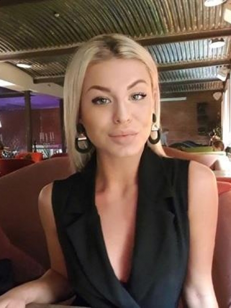 Victoria / Réf. 91623 / Adhérente Agence Amélie