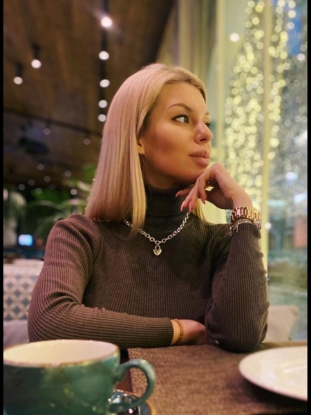 Victoria / Réf. 91623 / Adhérente Agence Amélie