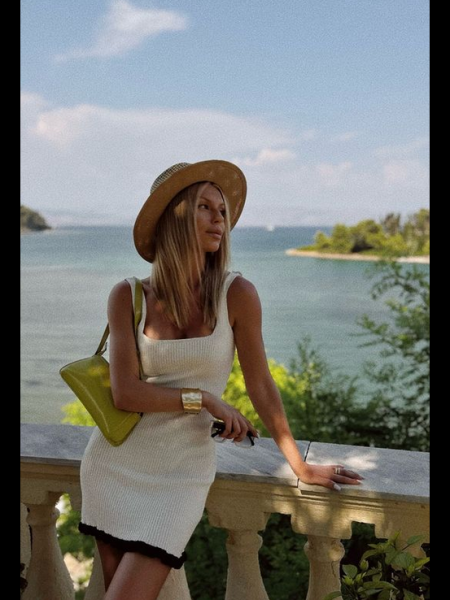 Victoria / Réf. 91623 / Adhérente Agence Amélie