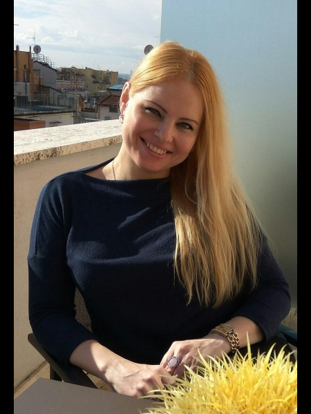 Yulia / Réf. 91642 / Adhérente Agence Amélie