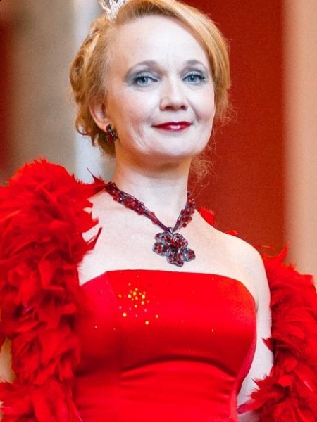 Elena / Réf. 91664 / Adhérente Agence Amélie