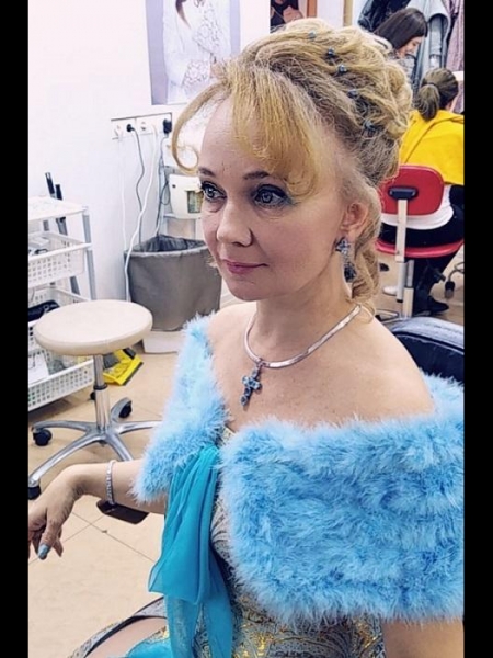 Elena / Réf. 91664 / Adhérente Agence Amélie