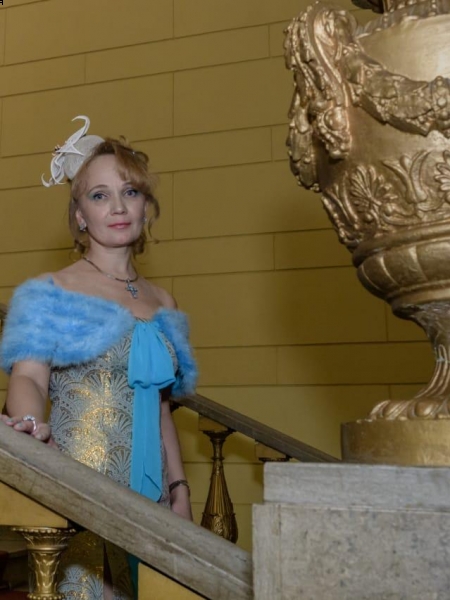 Elena / Réf. 91664 / Adhérente Agence Amélie